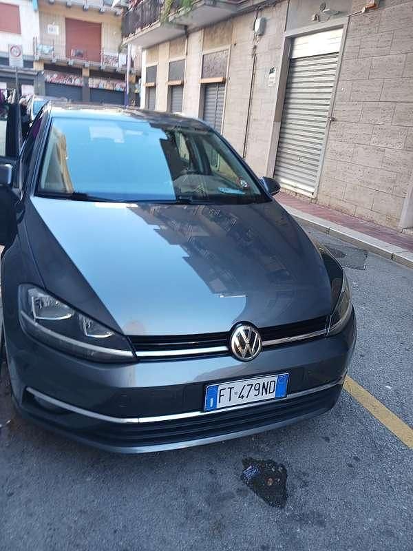 Usata VW Golf VII Business 116 CV (85 kW) 2018 Grigio Berlina