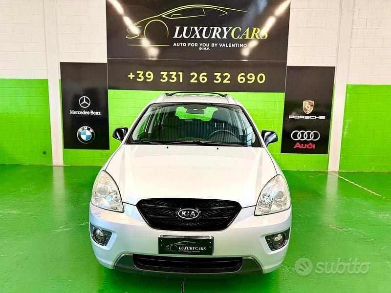 Grigio Usata 2007 Kia Carens EX Monovolume | 2399 € (Buon prezzo) - Immagine 1/4