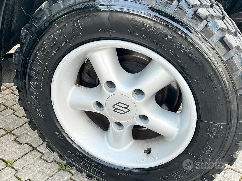 Usata Suzuki Vitara 79 CV (58 kW) 1992 Nero SUV