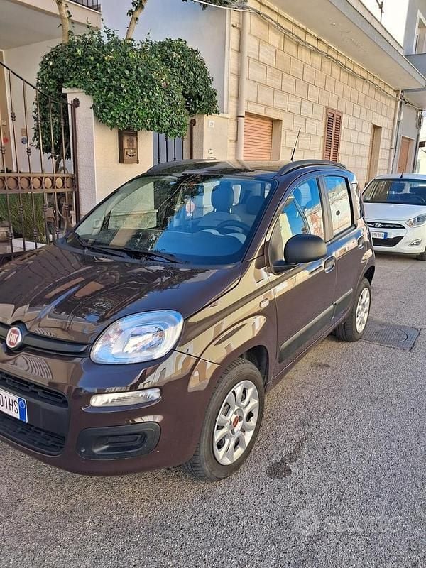 Usata Fiat Panda 85 CV (62 kW) 2012 Marrone Berlina