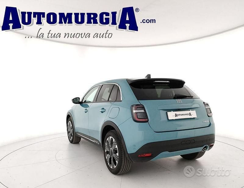 Usata Fiat 600 La Prima 110 CV (80 kW) 2025 Blu SUV