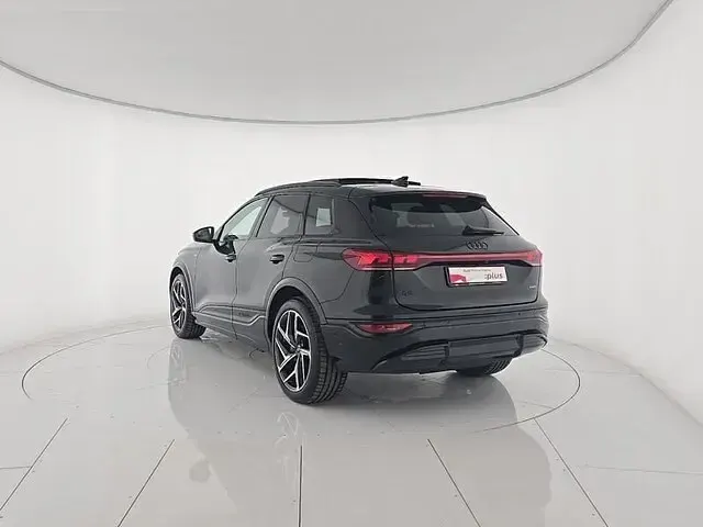 Usata Audi Q6 e-tron S-Line 284 kW (387 CV) 2025 Nero SUV