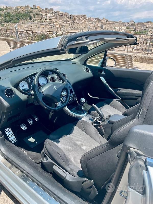 Usata Peugeot 308 CC 140 CV (102 kW) 2011 Cabrio