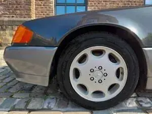 Usado Mercedes SL300 190 CV (139 kW) 1992 Negro Descapotable