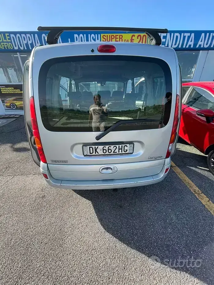 Usata Renault Kangoo Luxe 95 CV (69 kW) 2007 Grigio Monovolume