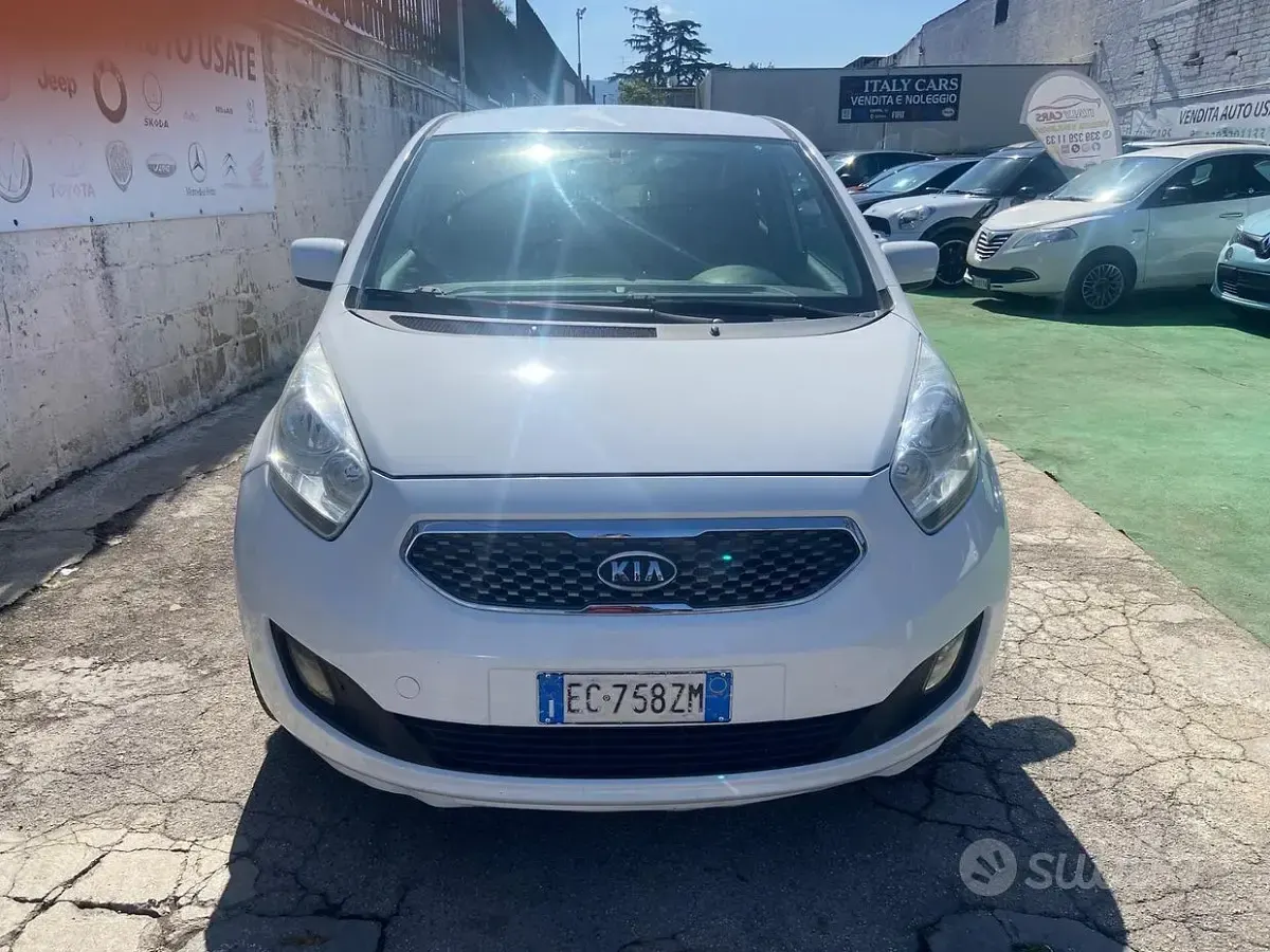 Usata Kia Venga EX 90 CV (66 kW) 2010 Utilitaria