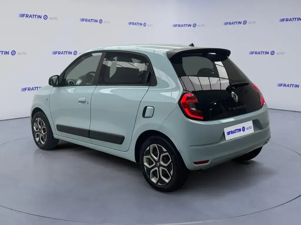 Usata Renault Twingo Equilibre 65 CV (47 kW) 2024 Blu shopping opaco Utilitaria