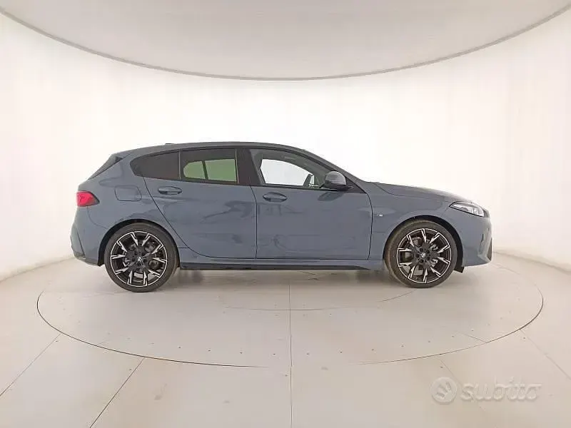 Usata BMW 118 M Sport 150 CV (110 kW) 2025 Grigio Utilitaria