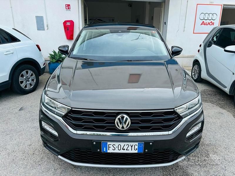 Usata VW T-Roc Style 116 CV (85 kW) 2019 Grigio SUV