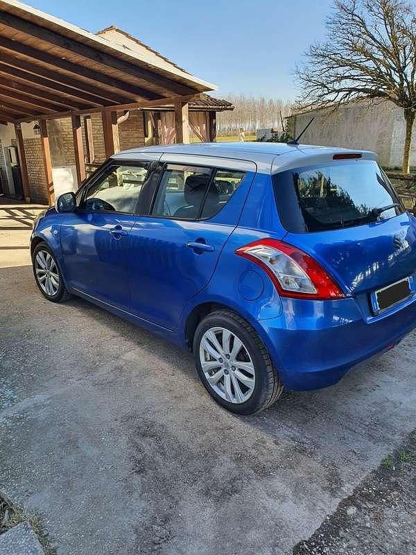 Usata Suzuki Swift Cool 75 CV (55 kW) 2015 Blu/azzurro Utilitaria