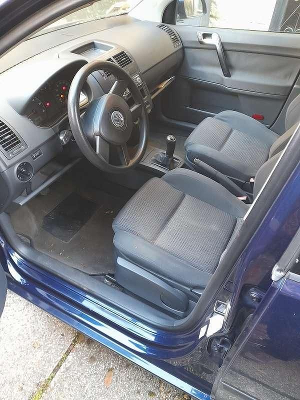 Usata VW Polo Comfortline 75 CV (55 kW) 2004 Blu/azzurro Berlina