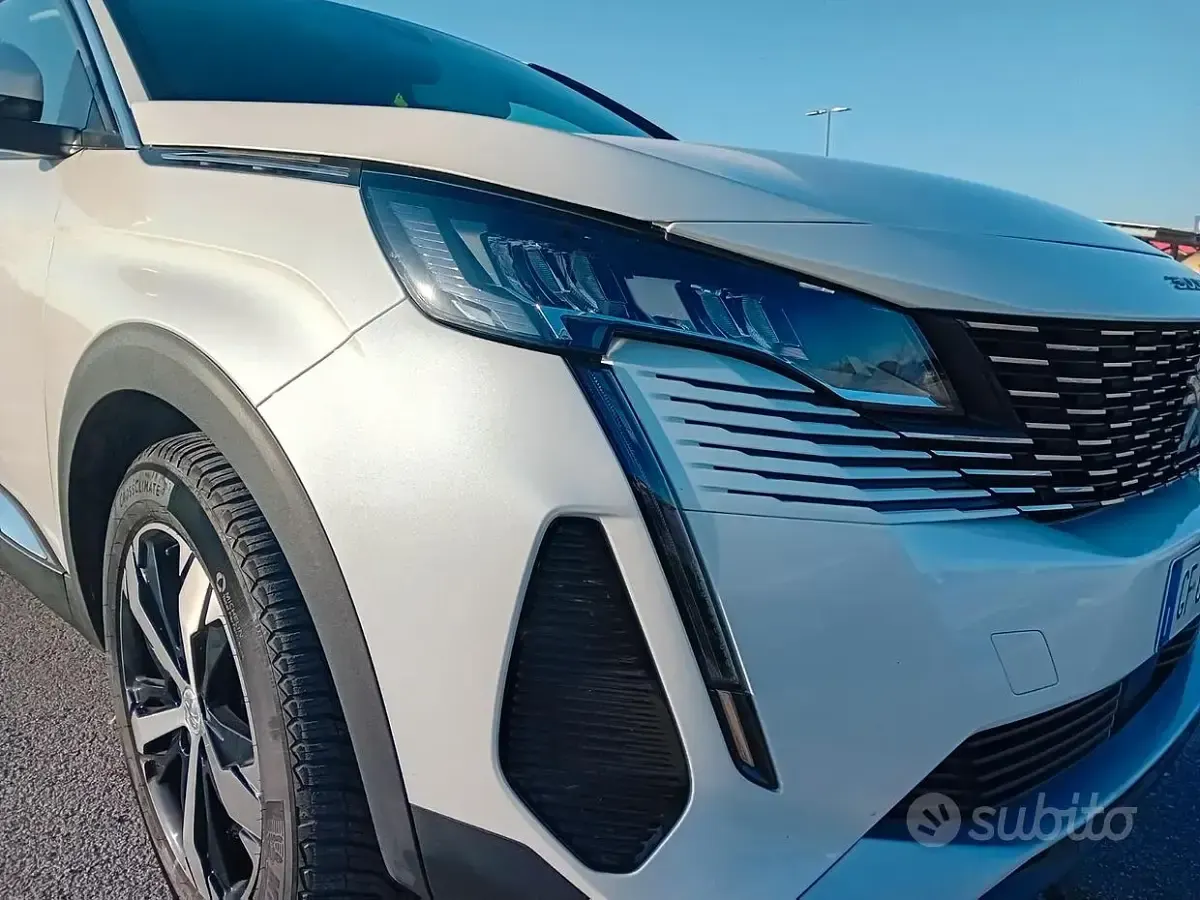 Usata Peugeot 3008 Business-Line 131 CV (96 kW) 2021 Bianco SUV
