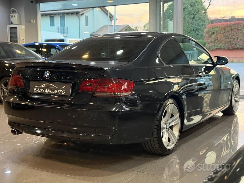 Usata BMW 320 Comfort Edition 177 CV (130 kW) 2009 Nero Coupé