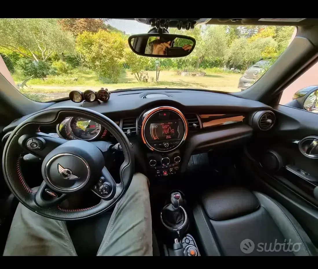 Usata Mini Cooper 170 CV (125 kW) 2016 Grigio Utilitaria