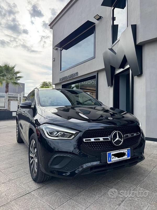 Usata 2021 Mercedes GLA200 SUV | 31.500 € (Super prezzo) - Immagine 1/4