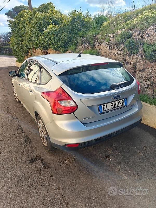 Usata Ford Focus 116 CV (85 kW) 2012 Berlina