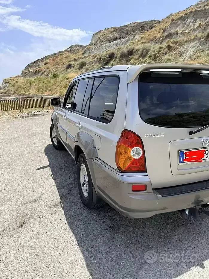 Usata Hyundai Terracan 150 CV (110 kW) 2018 Grigio SUV