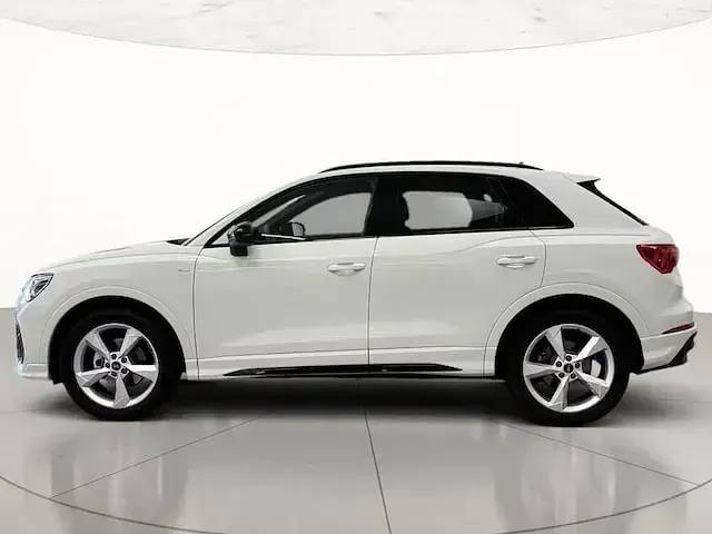 Usata Audi Q3 S-Line 150 CV (110 kW) 2025 Bianco ghiacciaio metallizzato SUV