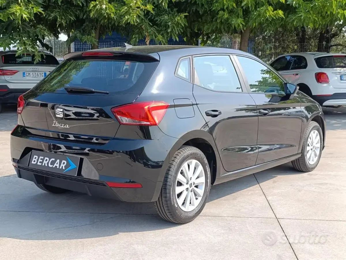 Usata Seat Ibiza Business 95 CV (69 kW) 2024 Nero Utilitaria