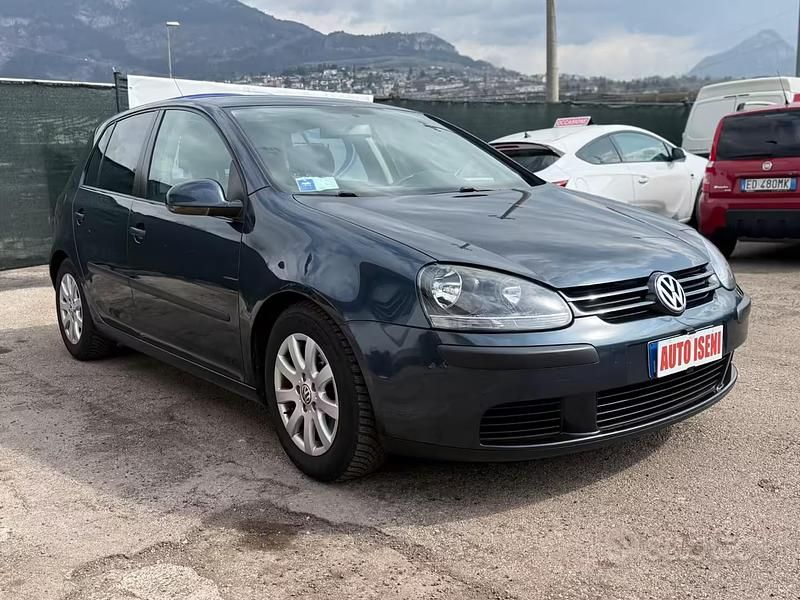 Usata VW Golf IV Trendline 104 CV (76 kW) 2006 Blu Berlina