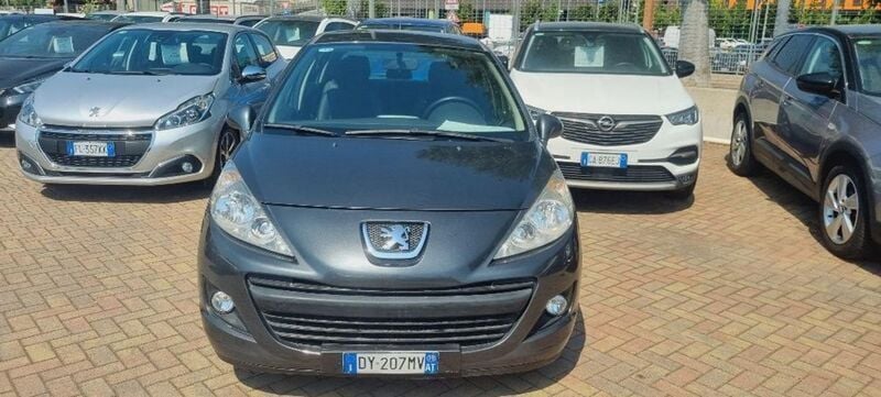 Usata Peugeot 207 Sport 75 CV (55 kW) 2010 Grigio scuro Berlina