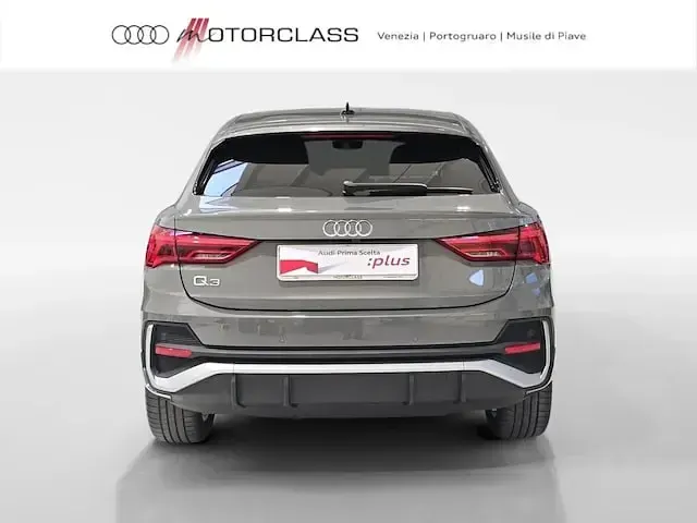 Usata Audi Q3 Sportback S-Line 150 CV (110 kW) 2025 Grigio SUV