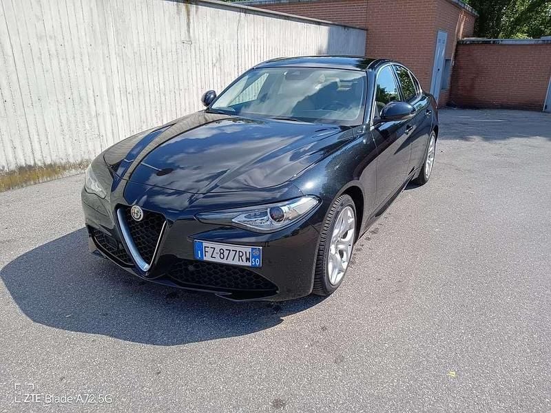 Usata Alfa Romeo Giulia Lusso 190 CV (139 kW) 2020 Nero Berlina