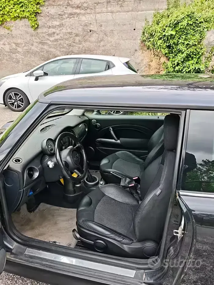 Usata Mini One D 88 CV (64 kW) 2005 Nero Utilitaria