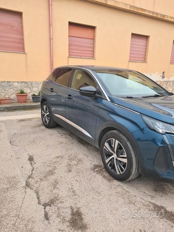 Usata Peugeot 3008 136 CV (100 kW) 2024 Blu SUV