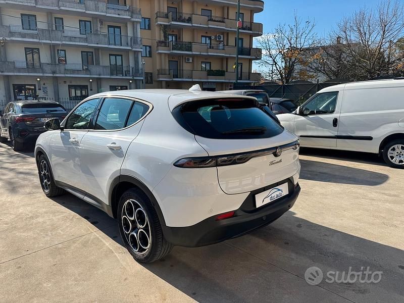 Usata Alfa Romeo Tonale Super 130 CV (95 kW) 2023 Bianco SUV