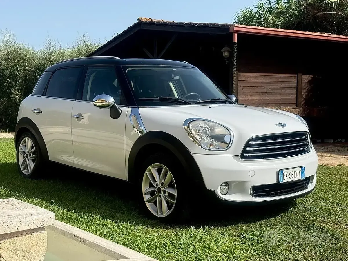Usata Mini Cooper Countryman 111 CV (81 kW) 2011 Marrone SUV