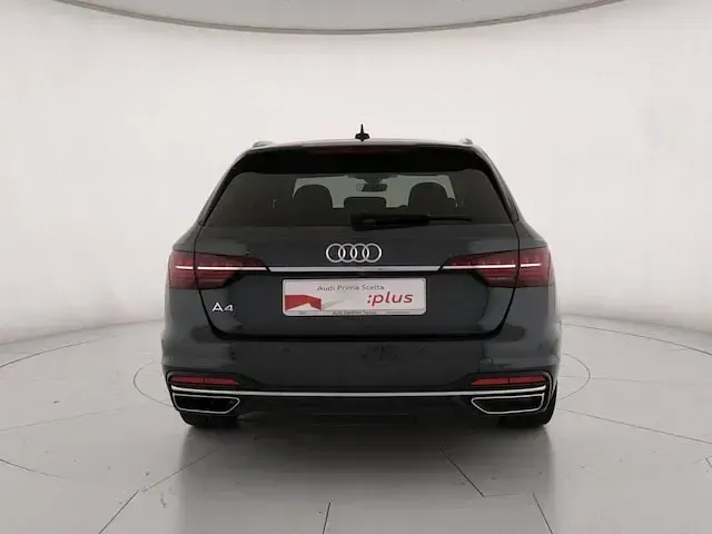 Usata Audi A4 Advanced Plus 204 CV (150 kW) 2022 Grigio manhattan metallizzato Station wagon