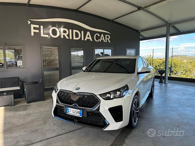 Bianco Usata 2025 BMW X2 M Sport SUV | 46.990 € (Ottimo prezzo) - Immagine 1/4