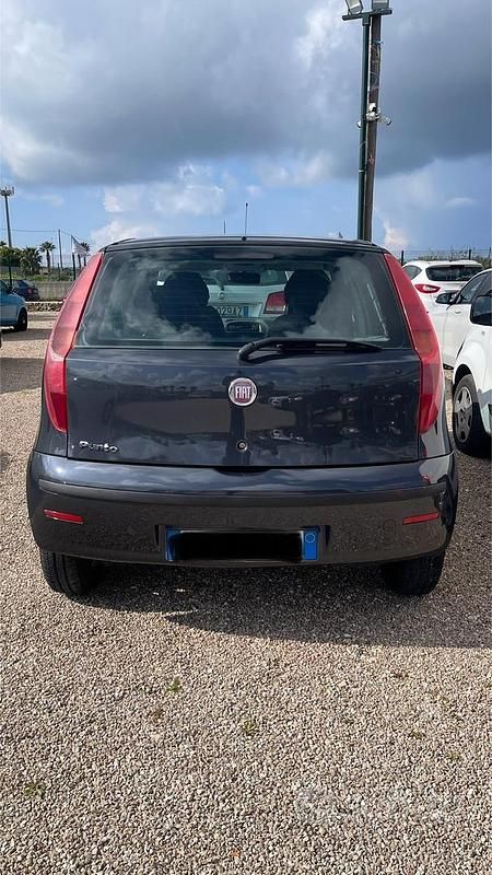 Brugt Fiat Punto Active 60 HK (44 kW) 2010 Grå Hatchback