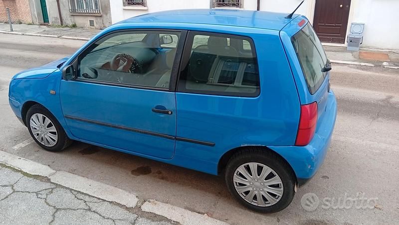 Usata VW Lupo 50 CV (36 kW) 1999 Blu Utilitaria