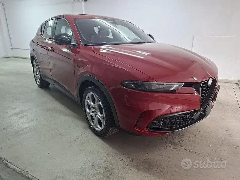 Usata Alfa Romeo Tonale Sprint 131 CV (96 kW) 2023 Rosso SUV