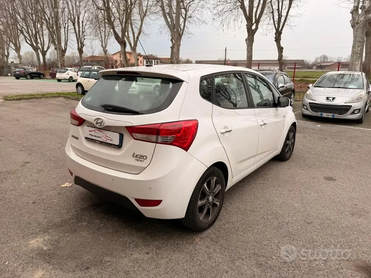 Usata Hyundai ix20 Classic 88 CV (64 kW) 2016 Bianco Utilitaria