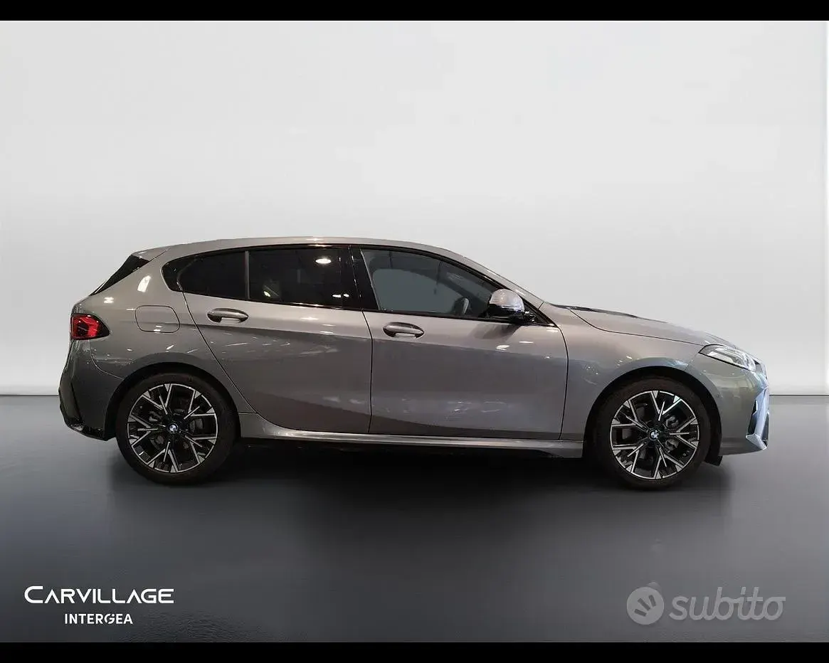 Usata BMW 118 M Sport 150 CV (110 kW) 2025 Grigio Utilitaria