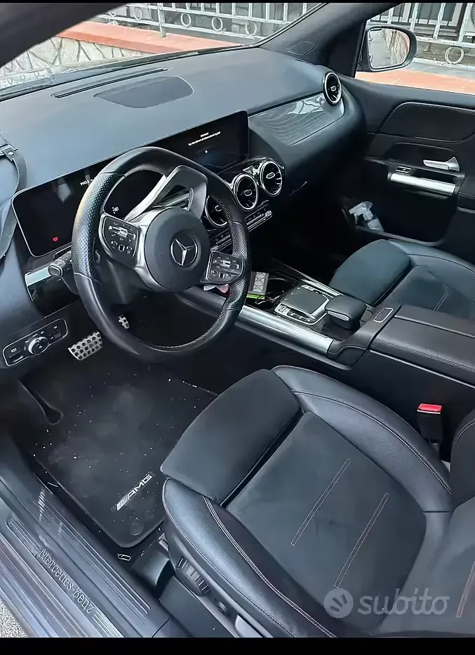 Usata Mercedes B180 116 CV (85 kW) 2019 Grigio Utilitaria