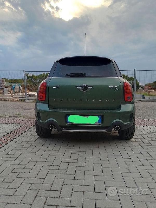 Usata Mini Countryman 143 CV (105 kW) 2015 Verde SUV