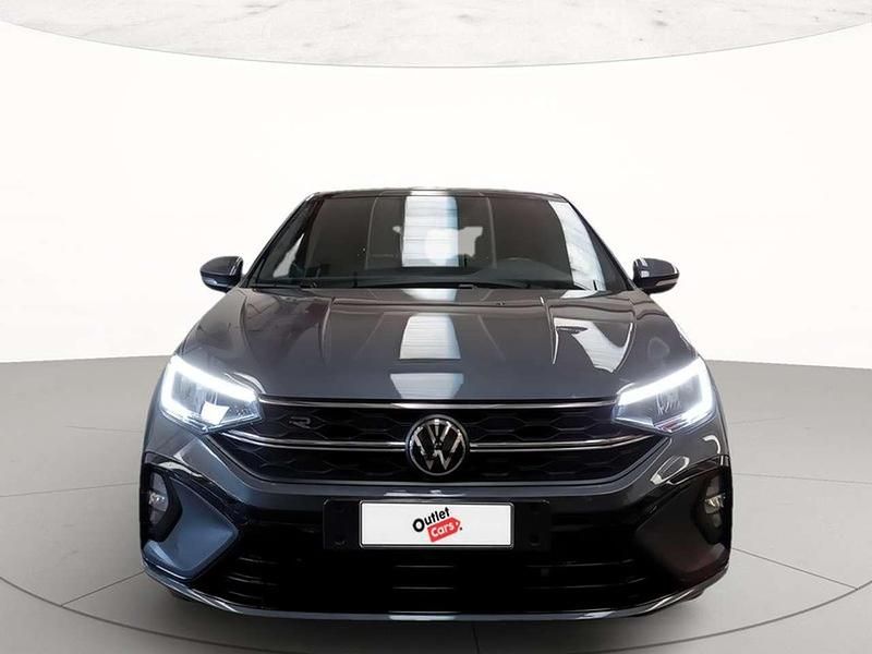 Usata VW Taigo R-line 110 CV (80 kW) 2023 Smoky grey metallizzato SUV