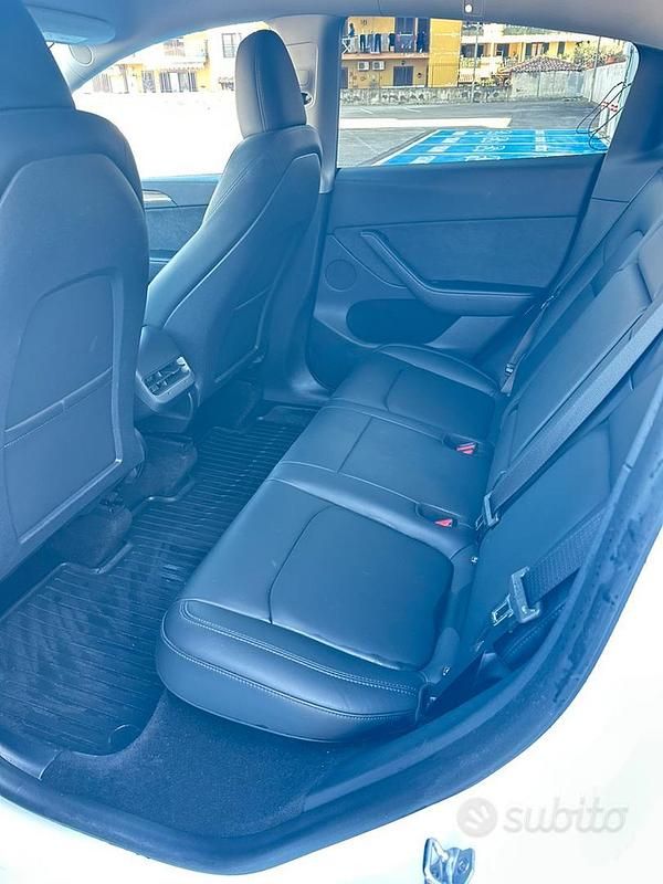 Usata Tesla Model Y RWD 250 kW (340 CV) 2023 Bianco SUV