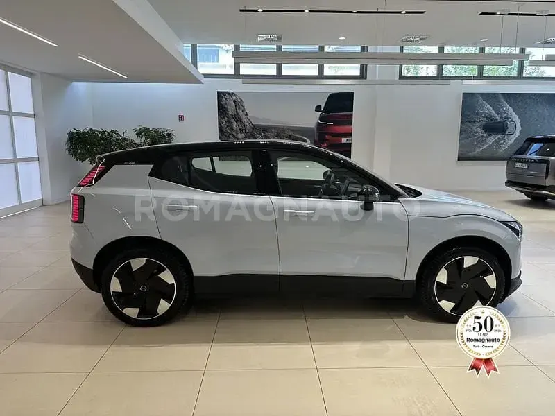 Usata Volvo EX30 Plus 75 kW (102 CV) 2025 Blu/azzurro SUV
