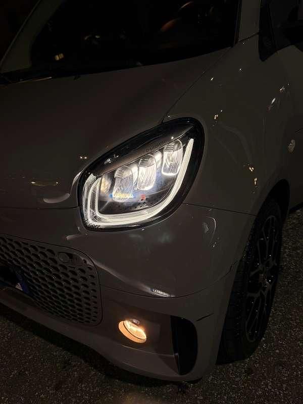 Usata 2023 Smart ForTwo Coupé Brabus Due volumi | 14.500 € (Molto cara) - Immagine 1/4