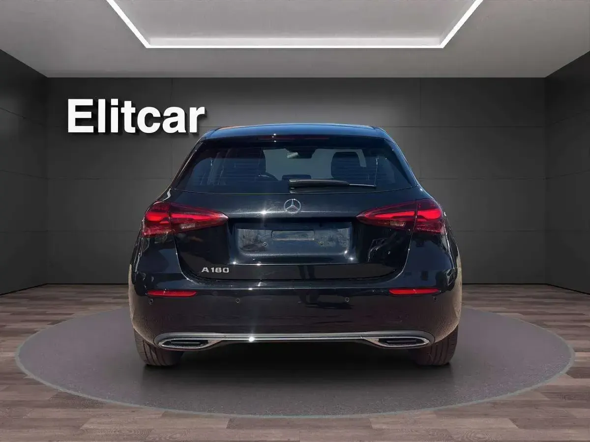 Usata Mercedes A180 Advanced 136 CV (100 kW) 2025 Nero cosmo Berlina