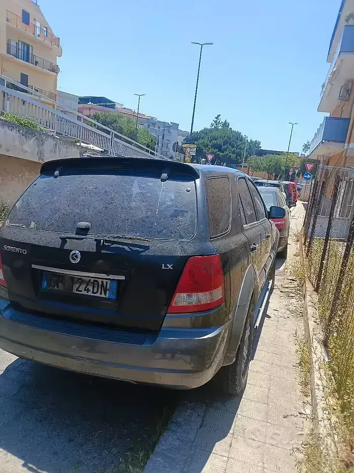 Usata Kia Sorento 140 CV (102 kW) 2004 Nero SUV