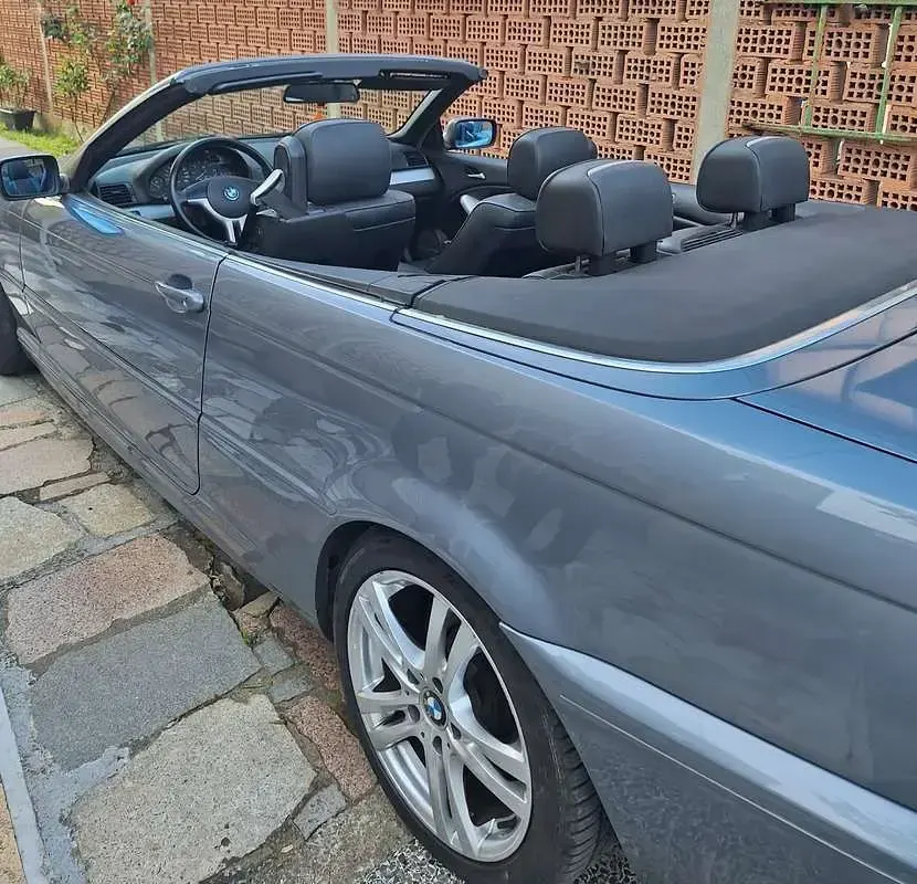 Usata BMW 330 Cabriolet 231 CV (169 kW) 2003 Cabrio