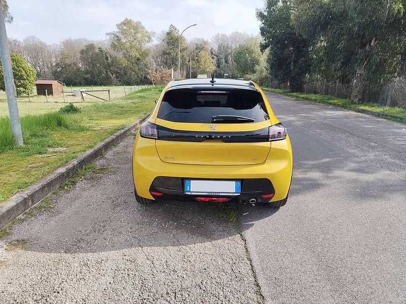 Usata Peugeot 208 GT 101 CV (74 kW) 2023 Giallo Utilitaria
