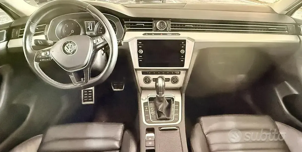 Usata VW Passat 150 CV (110 kW) 2017 Bianco Station wagon