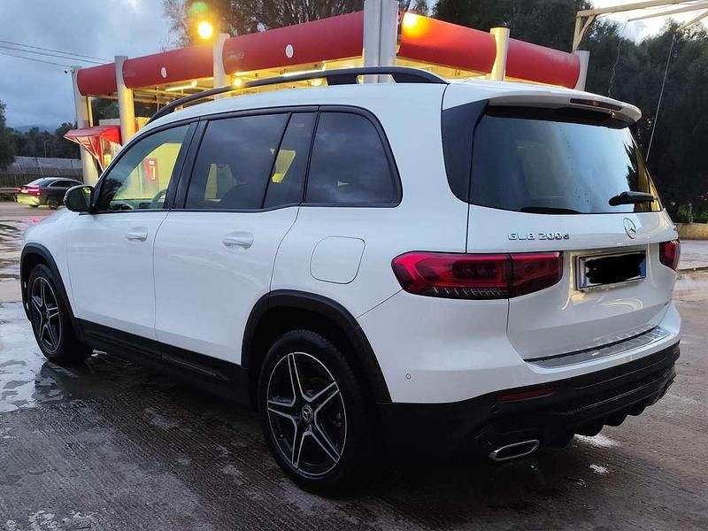 Usata Mercedes GLB200 Premium 150 CV (110 kW) 2021 Bianco SUV